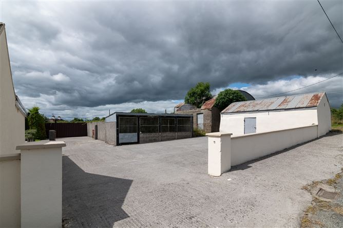 Aghamore, Croghan, Rhode, Co. Offaly