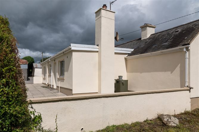 Aghamore, Croghan, Rhode, Co. Offaly