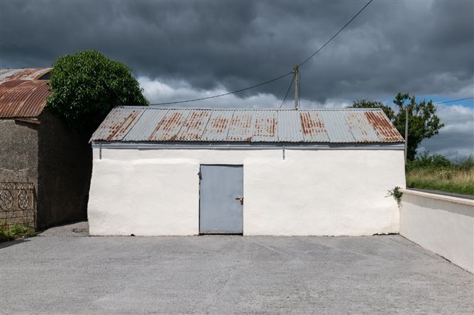 Aghamore, Croghan, Rhode, Co. Offaly