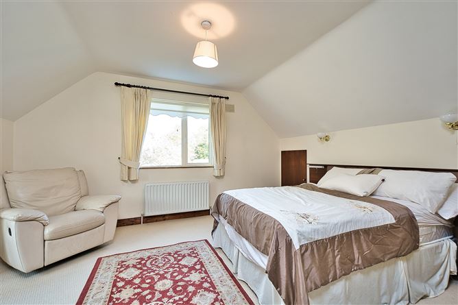 Derrynane Hazelhatch Road, Newcastle, Dublin