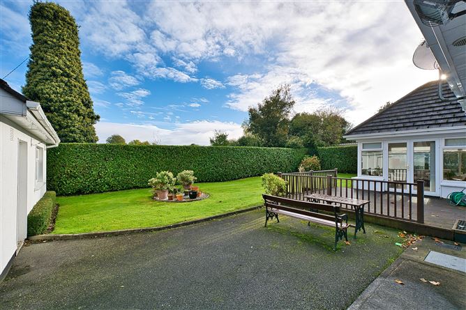 Derrynane Hazelhatch Road, Newcastle, Dublin