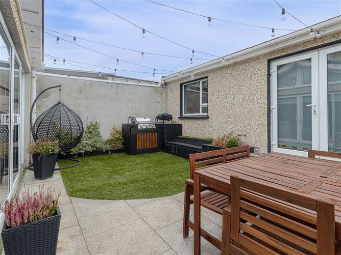 29 Kiltipper Close, Aylesbury,   Dublin 24