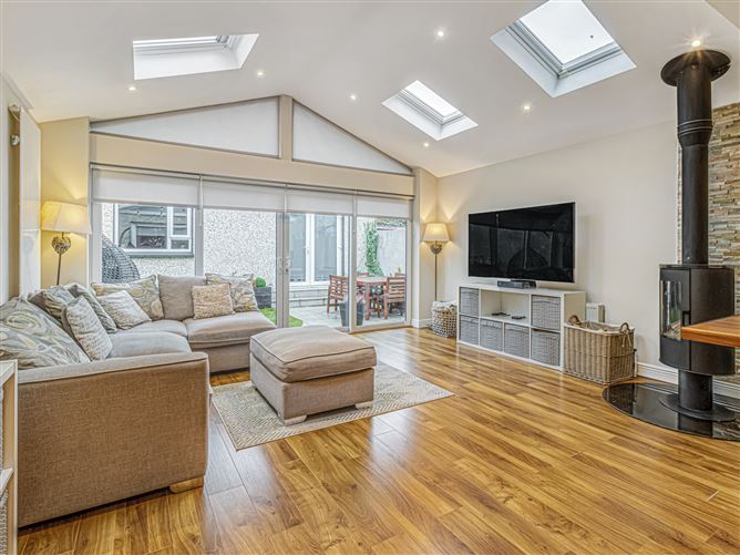 29 Kiltipper Close, Aylesbury,   Dublin 24