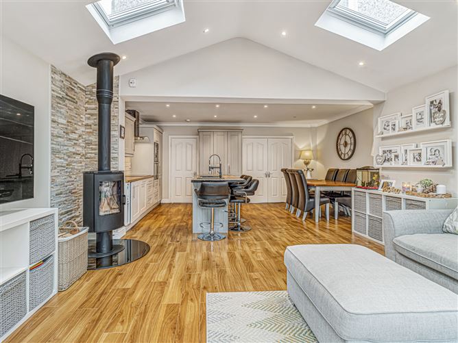 29 Kiltipper Close, Aylesbury,   Dublin 24