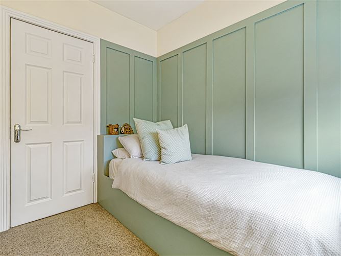 29 Kiltipper Close, Aylesbury,   Dublin 24
