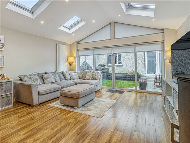 29 Kiltipper Close, Aylesbury,   Dublin 24