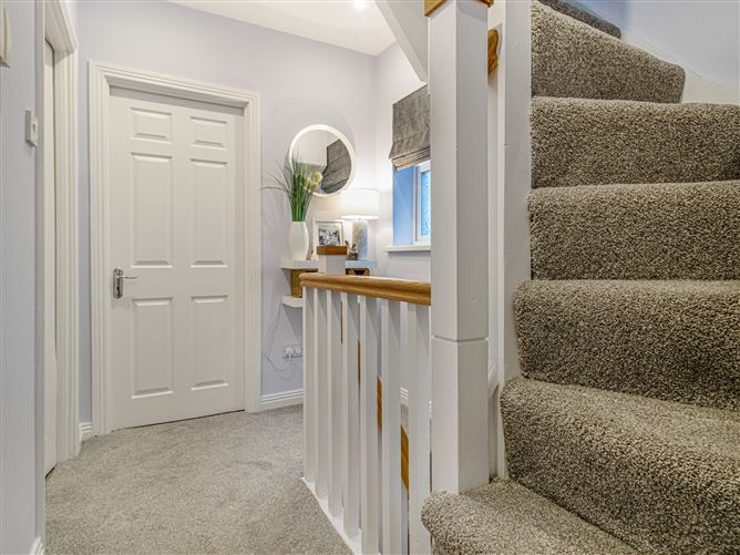 29 Kiltipper Close, Aylesbury,   Dublin 24
