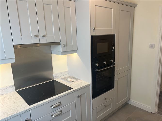 10 The Elms, Maynooth Road, Celbridge, Kildare TEAM LORRAINE MULLIGAN