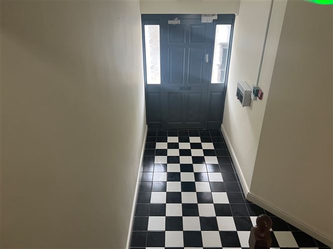 10 The Elms, Maynooth Road, Celbridge, Kildare TEAM LORRAINE MULLIGAN