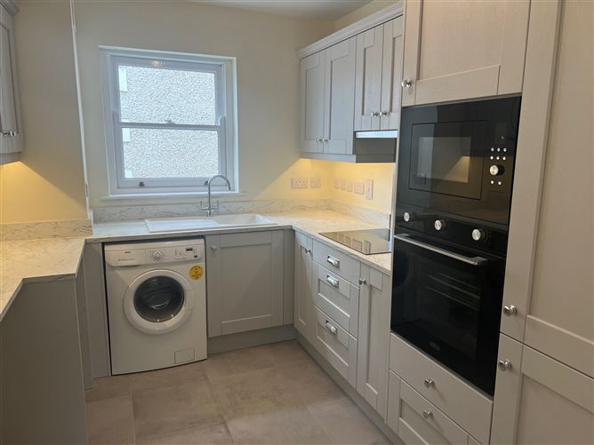 10 The Elms, Maynooth Road, Celbridge, Kildare TEAM LORRAINE MULLIGAN