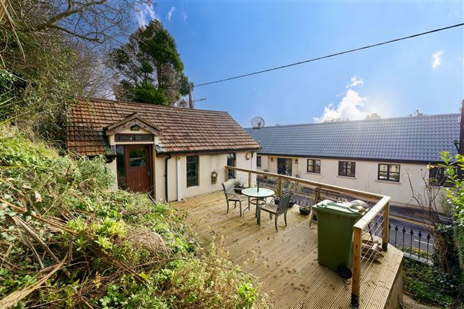 Cnoc Ruain Mews, Lower Road, Strawberry Beds, Dublin 20, County Dublin