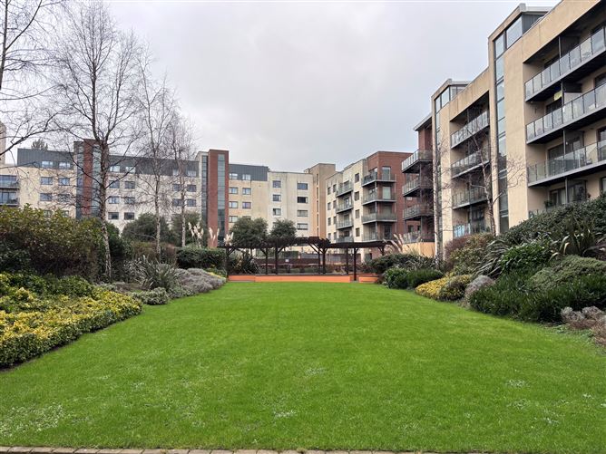 100 Burnell Square, Northern Cross, Dublin 17