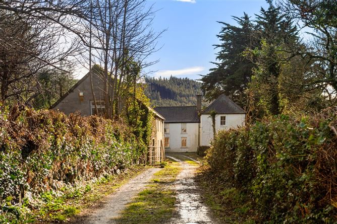 Ballinagee Farmhouse & Cottage, Enniskerry, Co. Wicklow