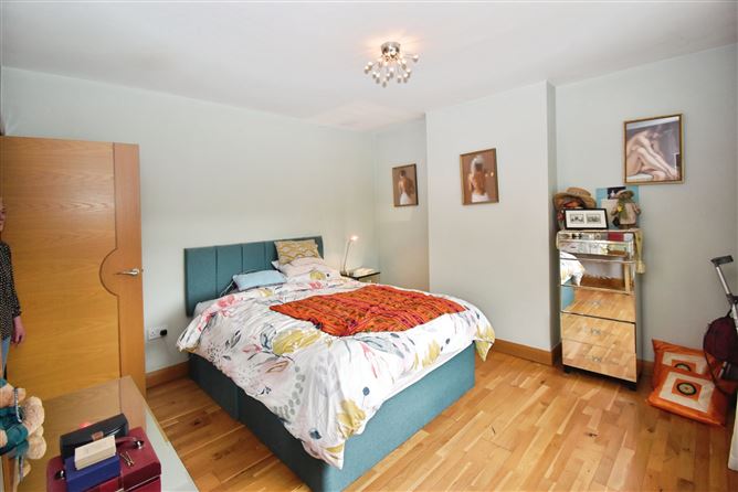 6 The Crescent, Beaumount, Blackrock, Cork
