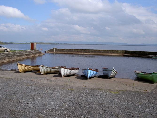 7 Beech Hill, Crossmolina, Mayo