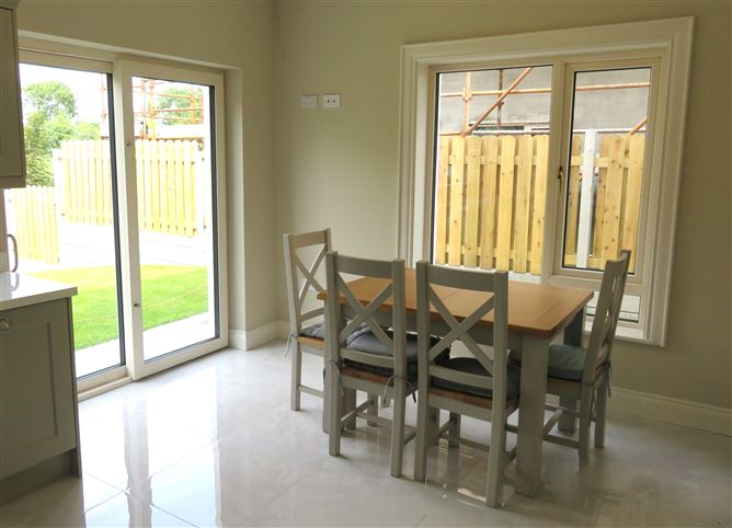 7 Beech Hill, Crossmolina, Mayo