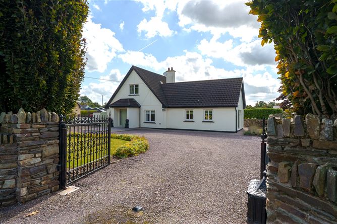 Tudor Lodge, Leemount, Carrigrohane, Cork
