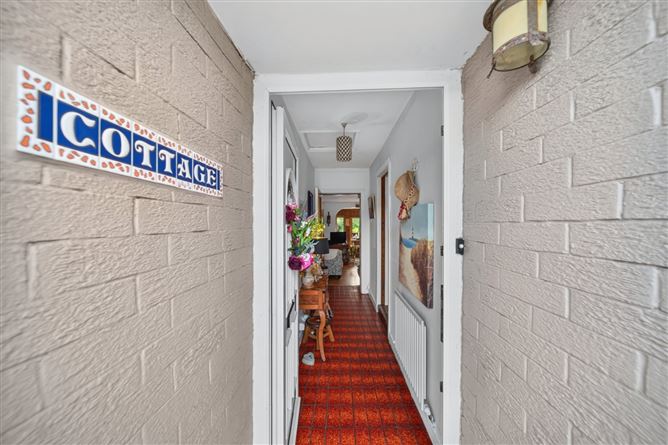 Quay Cottage, The Quay, Ballina, Co. Mayo