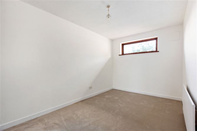 4 Derrickbawn Court, Ballinteer Road, Ballinteer, Dublin 16