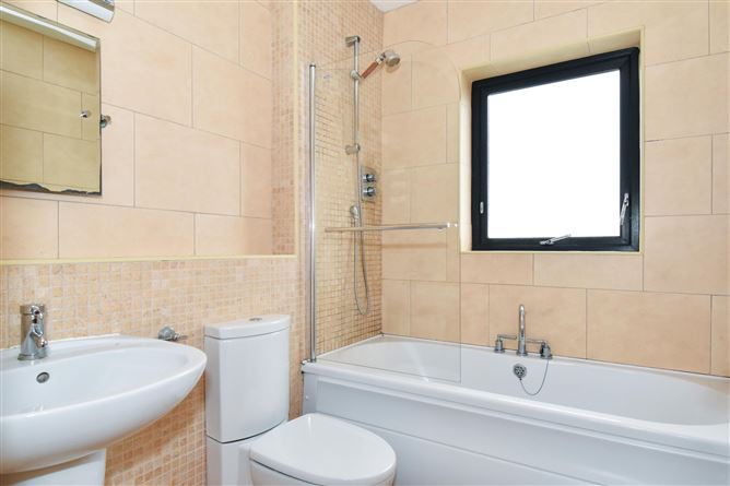 43 Abhainn na Ri, Oranmore, Co. Galway