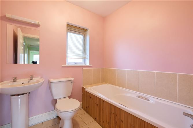 35 Cartrun Breac, Lisbrack, Longford
