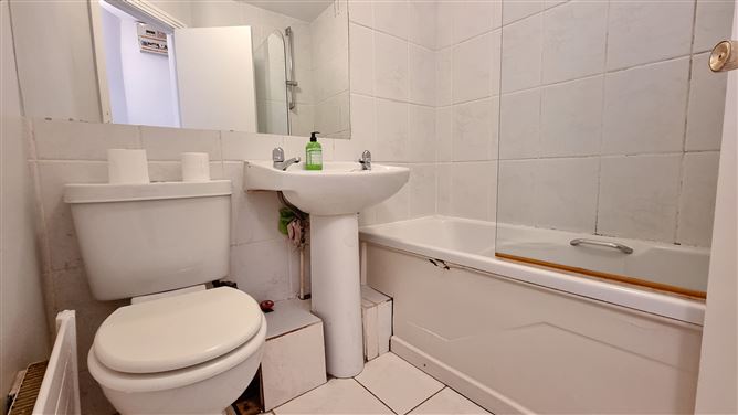 Photo 10 of 14 — Apartment 19, 2 Waterloo Road, Ballsbridge, Dublin 4