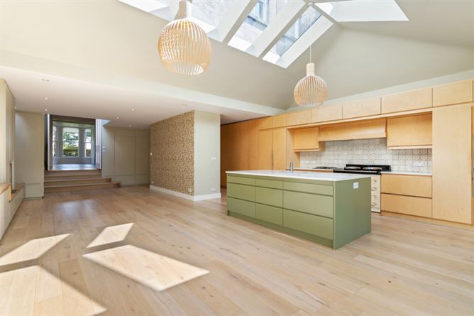 13 Spencer Villas, Adelaide Road, Glenageary, Co. Dublin