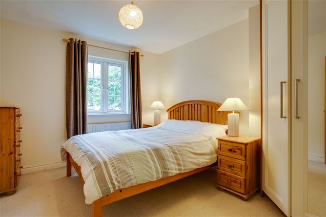 5 Corbawn Court, Shankill, Dublin 18