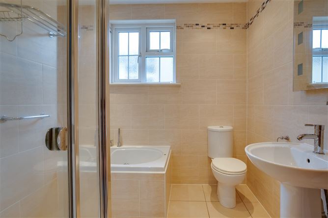 5 Corbawn Court, Shankill, Dublin 18
