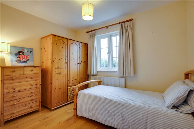 5 Corbawn Court, Shankill, Dublin 18