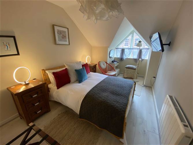 6 Apartment 6 Killoran House, Catherine Place, Limerick, County Limerick
