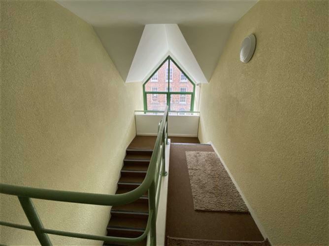 6 Apartment 6 Killoran House, Catherine Place, Limerick, County Limerick