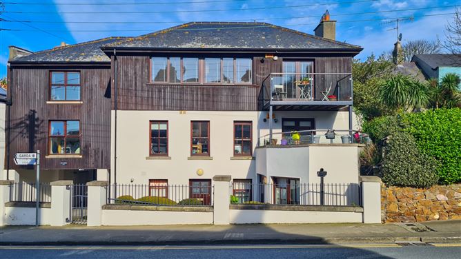 Main image for 2 Emo House, Main Street, Howth, County Dublin
