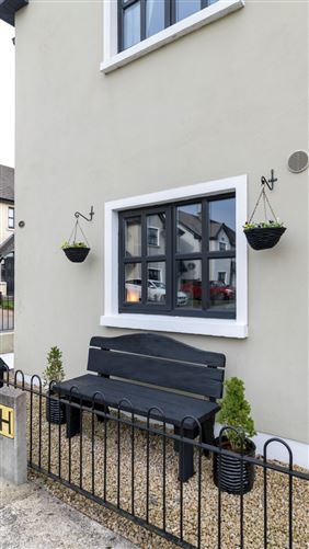 64 Cois na Habhainn, Moate, Co. Westmeath