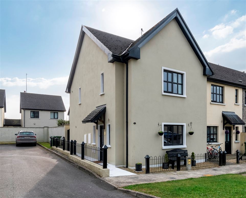 64 Cois na Habhainn, Moate, Co. Westmeath