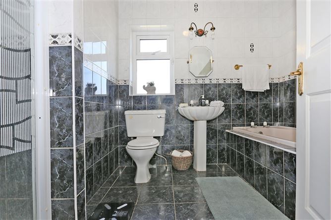 La Carriére, Old Clonmacken Road, Limerick