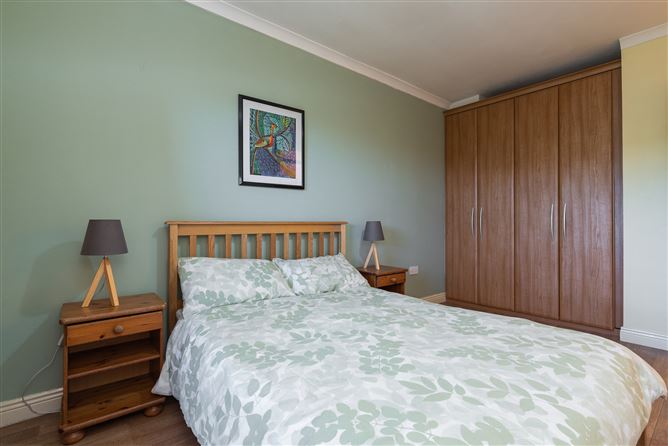 11 Beechdale Court , Ballycullen, Dublin 24