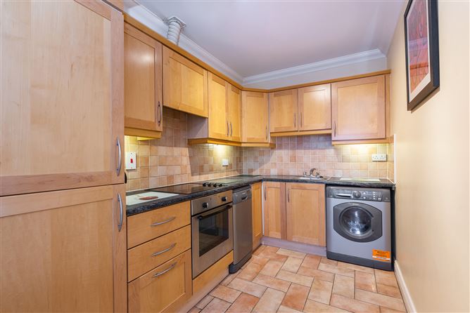 11 Beechdale Court , Ballycullen, Dublin 24