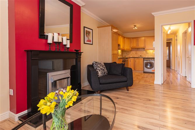 11 Beechdale Court , Ballycullen, Dublin 24