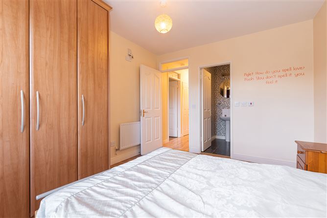 11 Beechdale Court , Ballycullen, Dublin 24