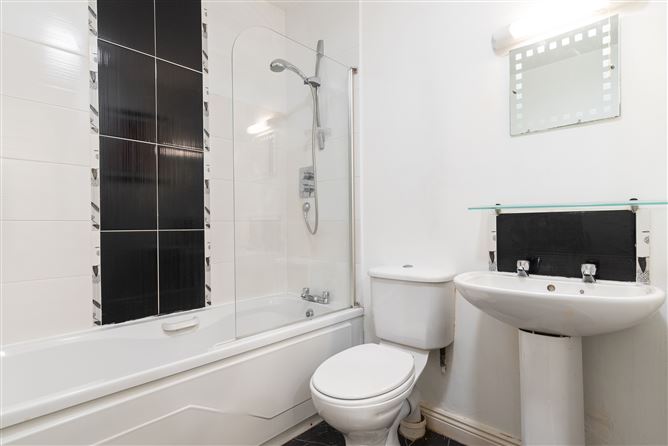 11 Beechdale Court , Ballycullen, Dublin 24