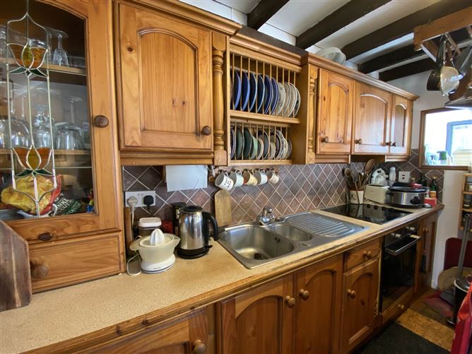 2 Higher O`Connell St, Kinsale, County Cork
