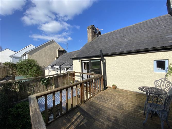 2 Higher O`Connell St, Kinsale, County Cork