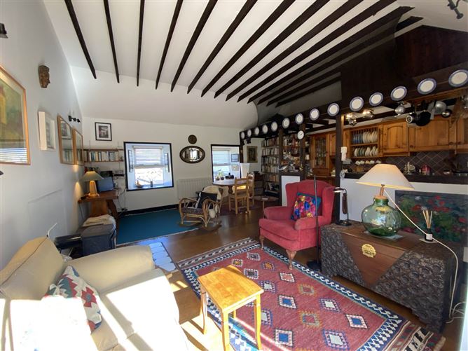2 Higher O`Connell St, Kinsale, County Cork