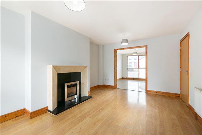 62 Castlegate Grove, Adamstown, Co. Dublin