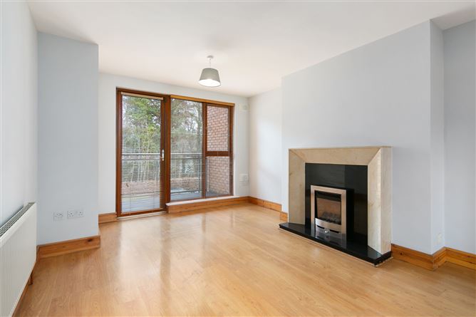 62 Castlegate Grove, Adamstown, Co. Dublin