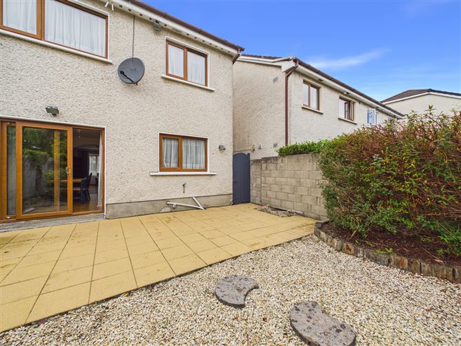 Photo 22 of 39 — 55 Weston Way, Lucan, Dublin