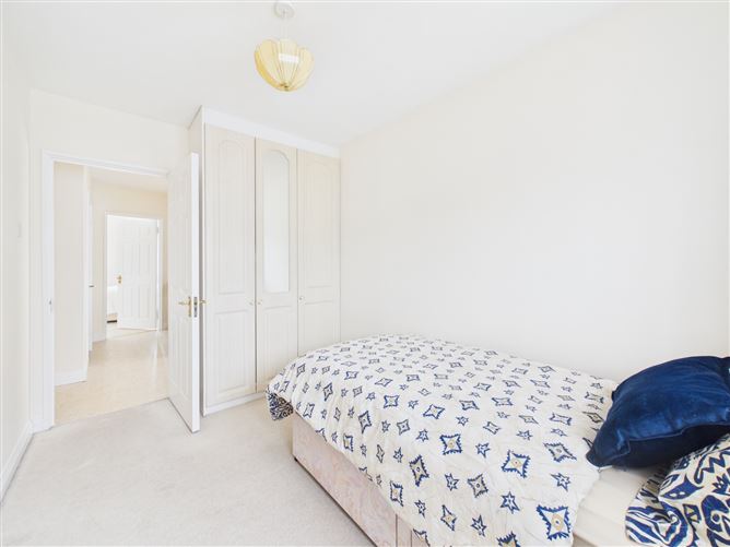 Photo 33 of 39 — 55 Weston Way, Lucan, Dublin