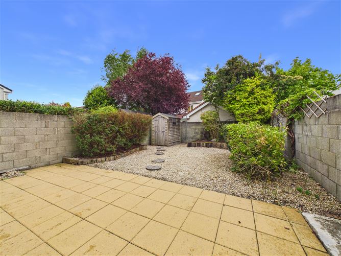 Photo 24 of 39 — 55 Weston Way, Lucan, Dublin