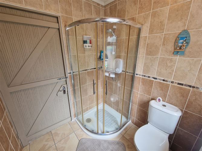 Photo 11 of 26 — 8 Marian Avenue, Ennis, Co. Clare